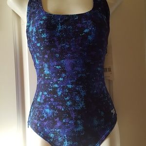 Speedo 1 pc bathing suit size 8